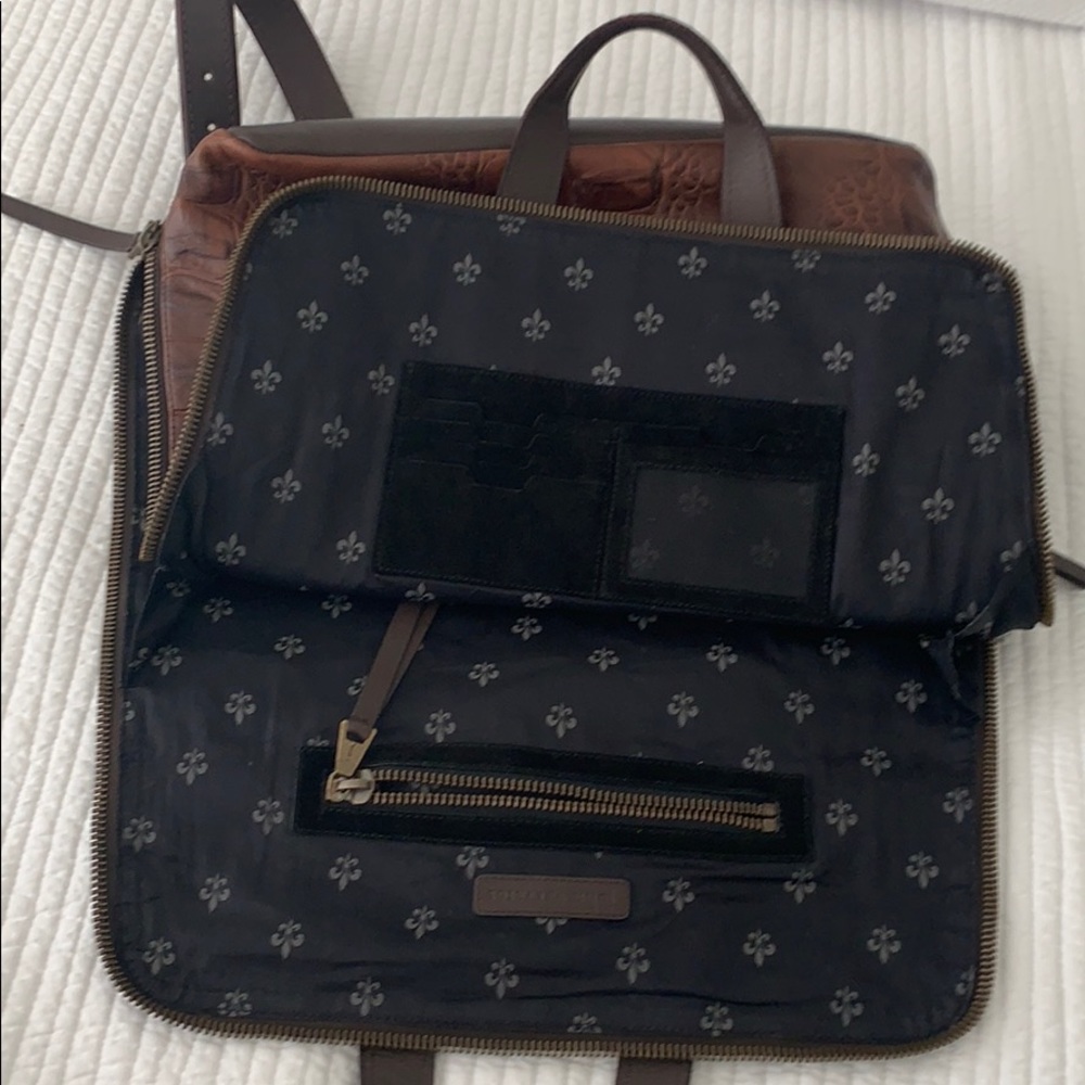 John Varatos Croc Converter Backpack - Picture 4 of 8